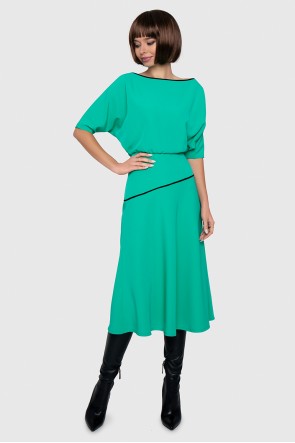 Платье ярко-зеленое с черным кантом